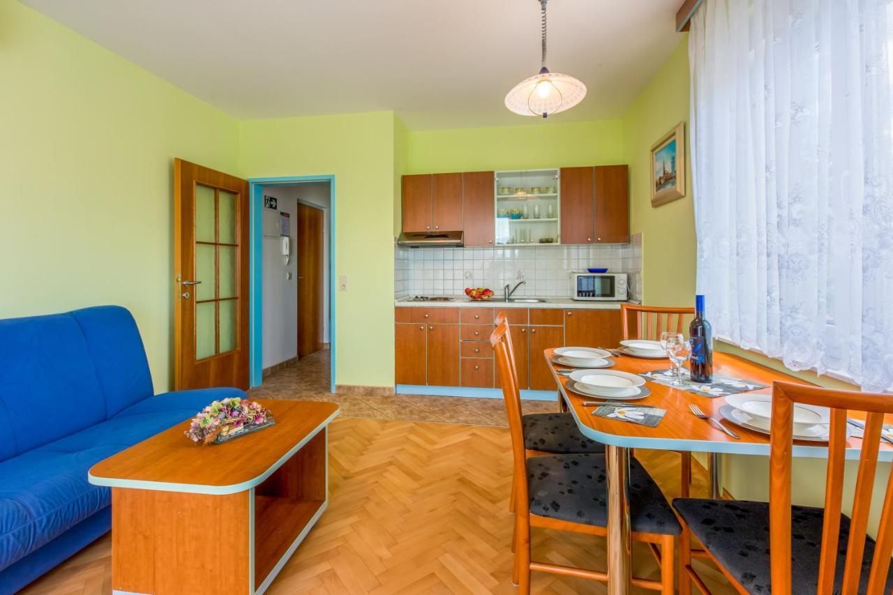 Apartmani Ilicevic Crikvenica Exterior photo